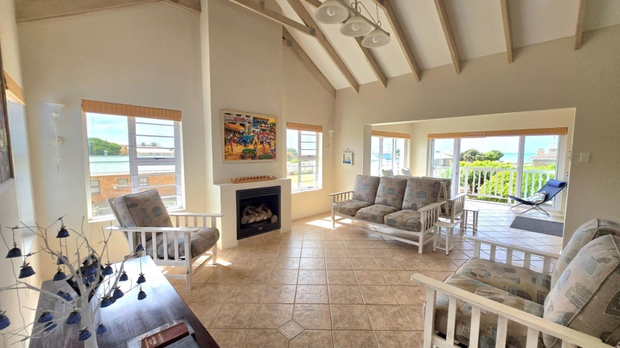 3 Bedroom Property for Sale in Franskraal Western Cape